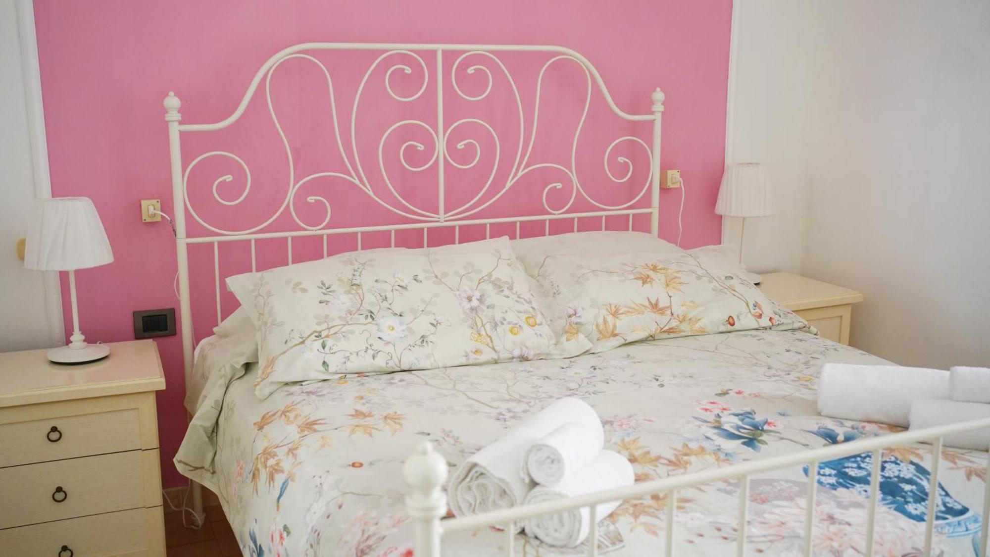 ヴィアレッジョ A Casa Di Mario E Nene Bed & Breakfast エクステリア 写真