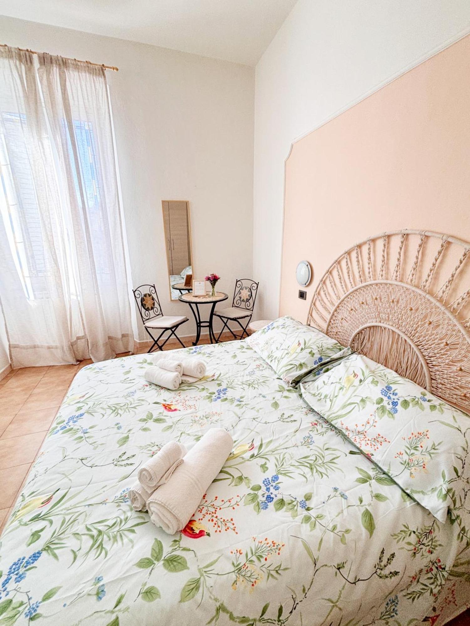 ヴィアレッジョ A Casa Di Mario E Nene Bed & Breakfast エクステリア 写真